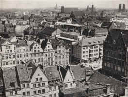 01_stare_miasto_1970.jpg (669394 bytes)