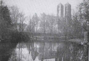 03_widok_na_katedre_z_terenu_ogrodu_botanicznego_1870.jpg (304315 bytes)