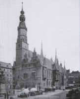 07_rynek_widok_na_rausz_strona_poludniowo_zachodnia_1865.jpg (180862 bytes)