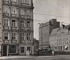 08_rynek_czesc_zachodnia_1970.jpg (673631 bytes)